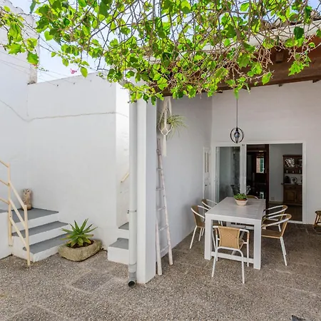 Yourhouse Ca Mado Josefa House Дом отдыха Санта-Маргарита